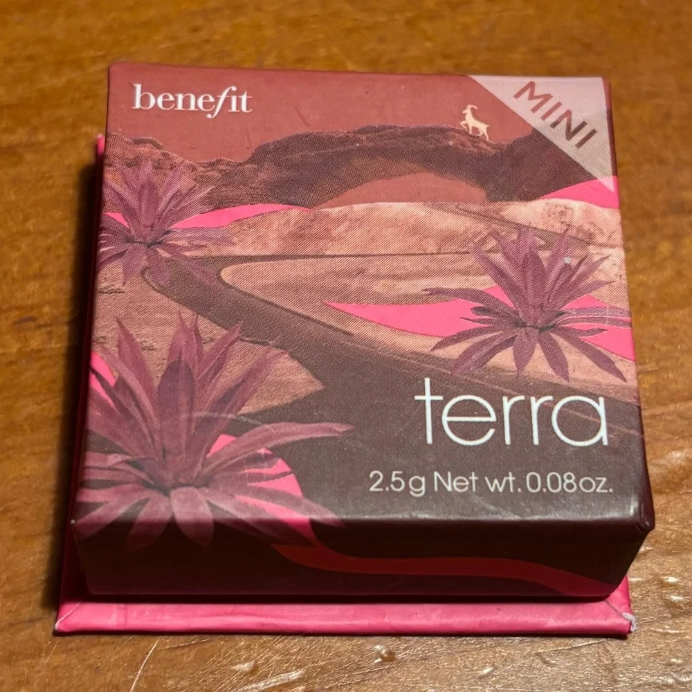 Benefit Terra Golden Brick-Red Blush